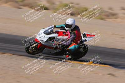 media/Dec-10-2023-SoCal Trackdays (Sun) [[0ce70f5433]]/Turn 9 Inside Set 2 (1115am)/